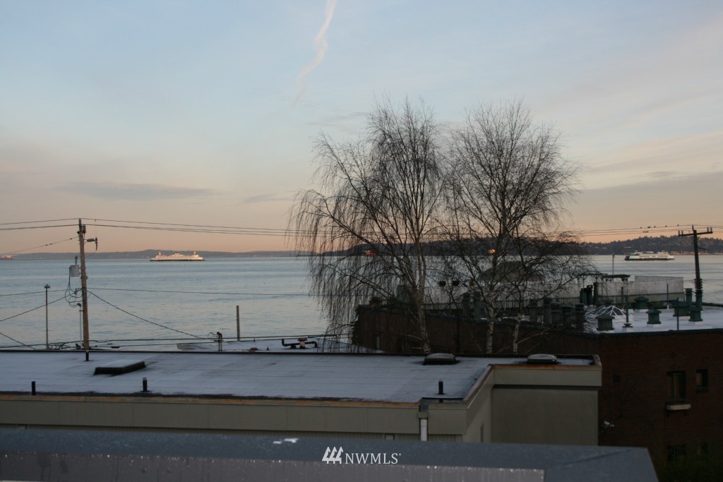 2417 Wickstrom Place Southwest Seattle, WA 98116 - Photo 22 of 25 Gallery Image 22