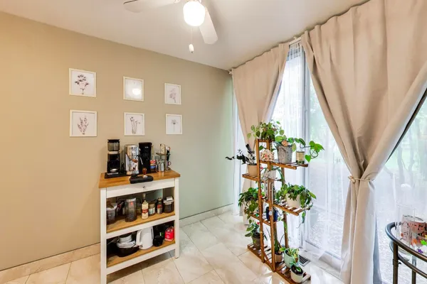 $259,900 | 1501 Fairway Drive, Unit 1F, Lisle, IL 60532