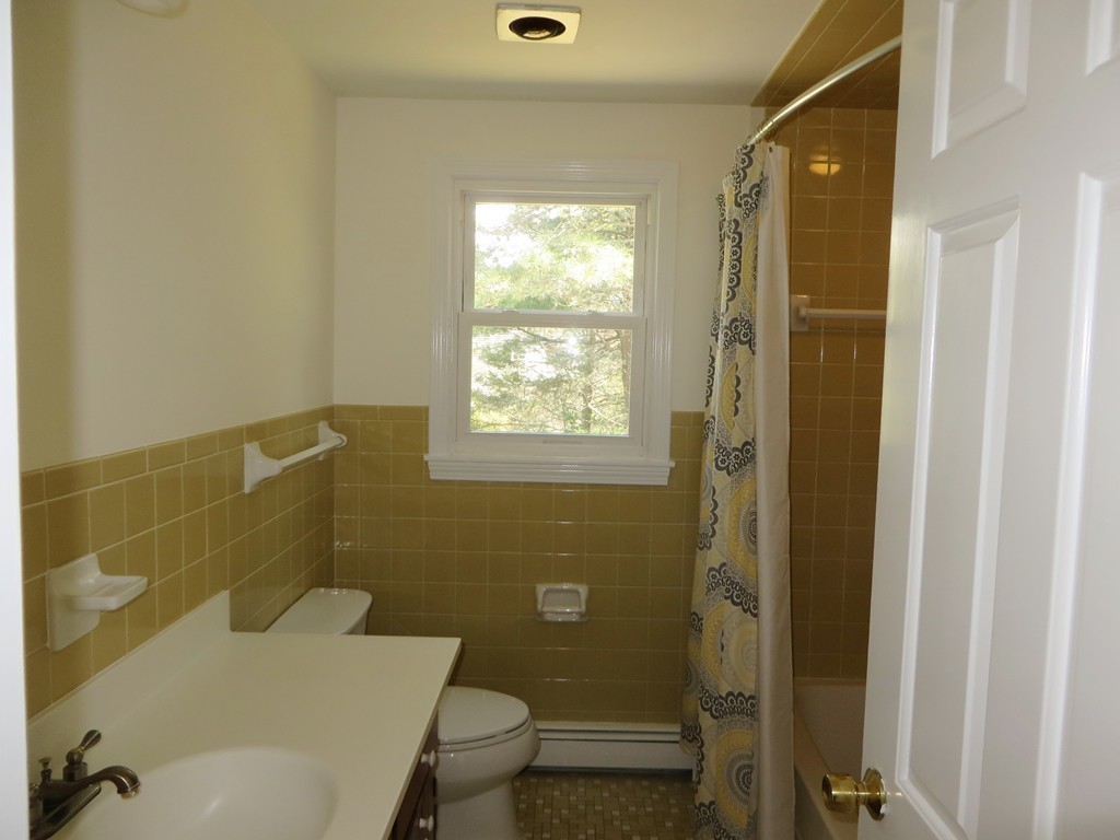 2 Robert Road Harwich, MA 02645 - Photo 9 of 11 Gallery Image 9