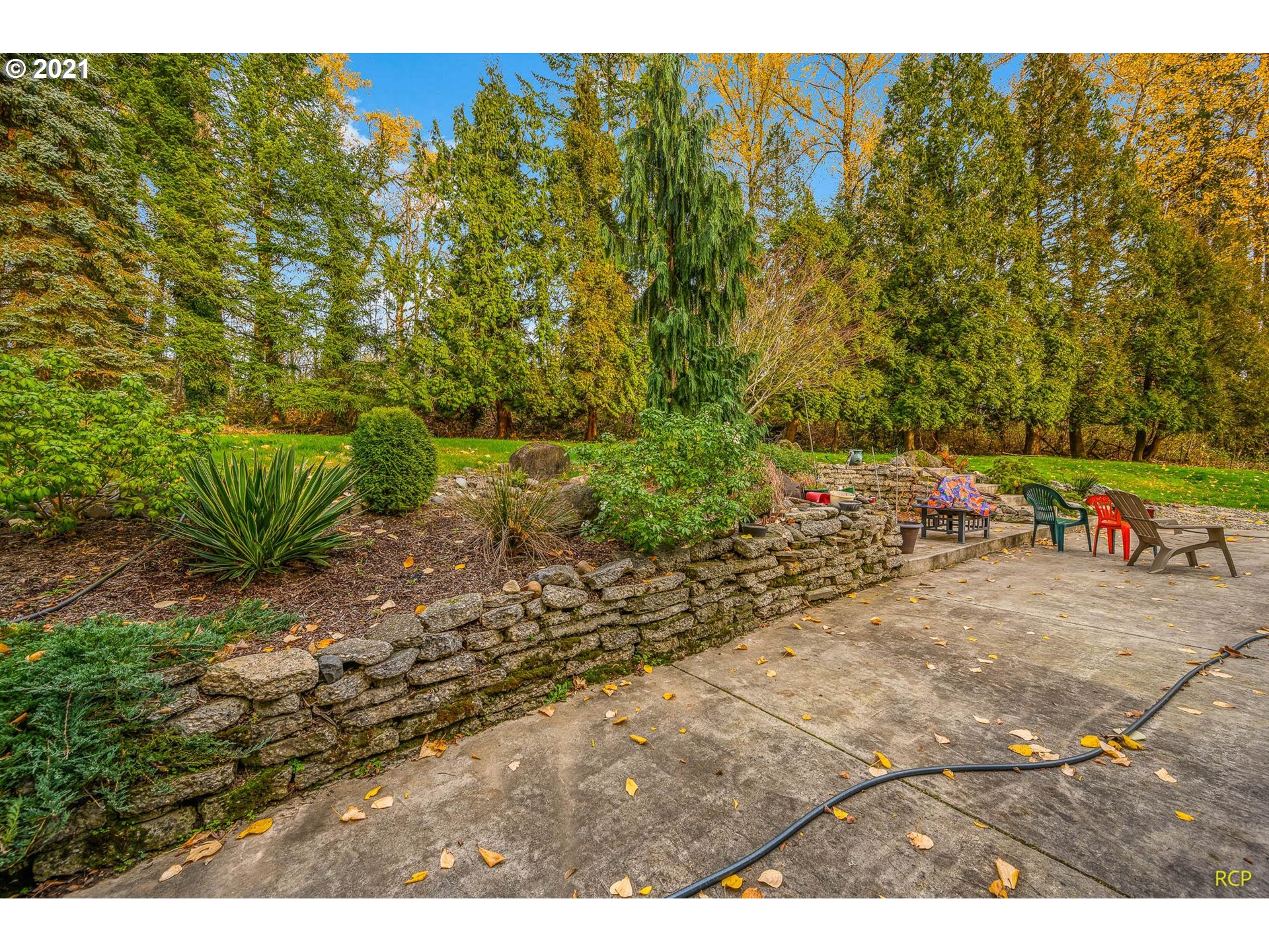 6732 Southeast Telford Road Gresham, OR 97080 - Photo 27 of 27 a view of outdoor space and yard