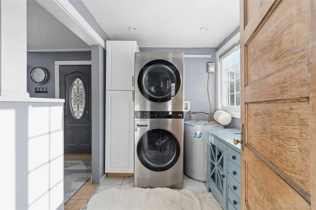 a view of a washer and dryer in a utility room