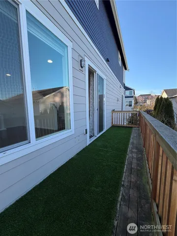 $3,200 | 3217 148th Street Southwest, Unit B1, Lynnwood, WA 98087