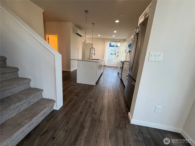 $3,200 | 3217 148th Street Southwest, Unit B1, Lynnwood, WA 98087