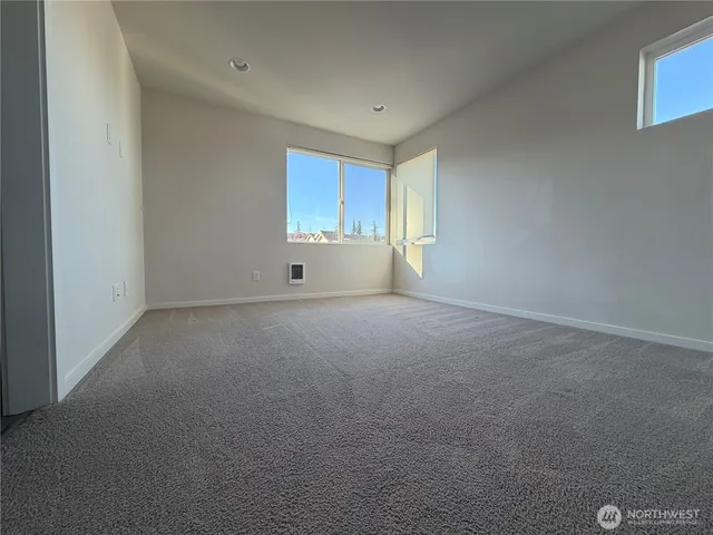 $3,200 | 3217 148th Street Southwest, Unit B1, Lynnwood, WA 98087