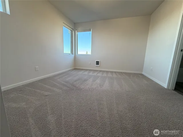 $3,200 | 3217 148th Street Southwest, Unit B1, Lynnwood, WA 98087