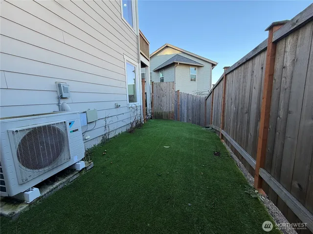 $3,200 | 3217 148th Street Southwest, Unit B1, Lynnwood, WA 98087