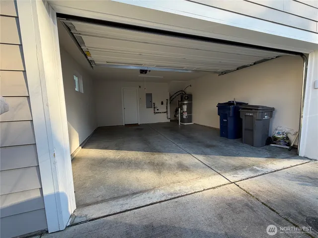 $3,200 | 3217 148th Street Southwest, Unit B1, Lynnwood, WA 98087