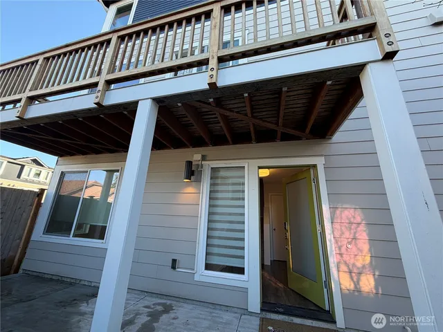 $3,200 | 3217 148th Street Southwest, Unit B1, Lynnwood, WA 98087