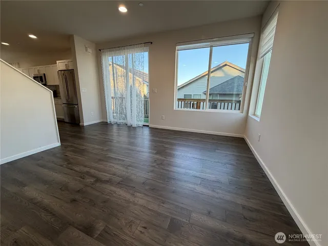 $3,200 | 3217 148th Street Southwest, Unit B1, Lynnwood, WA 98087