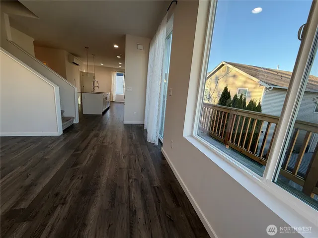 $3,200 | 3217 148th Street Southwest, Unit B1, Lynnwood, WA 98087