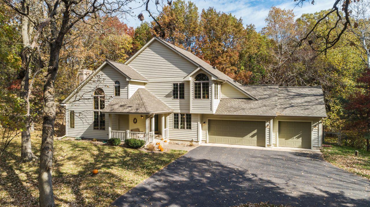 375 Southern Pacific Road Hudson, WI 54016 - Photo 2 of 37