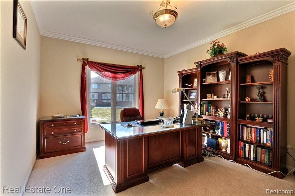 3621 Heron Ridge Drive Rochester, MI 48309 - Photo 20 of 25 13.jpg