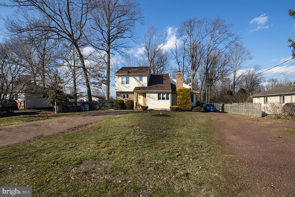476 West Oak Road Vineland, NJ 08360 - Photo 3 of 51 Two Driveways