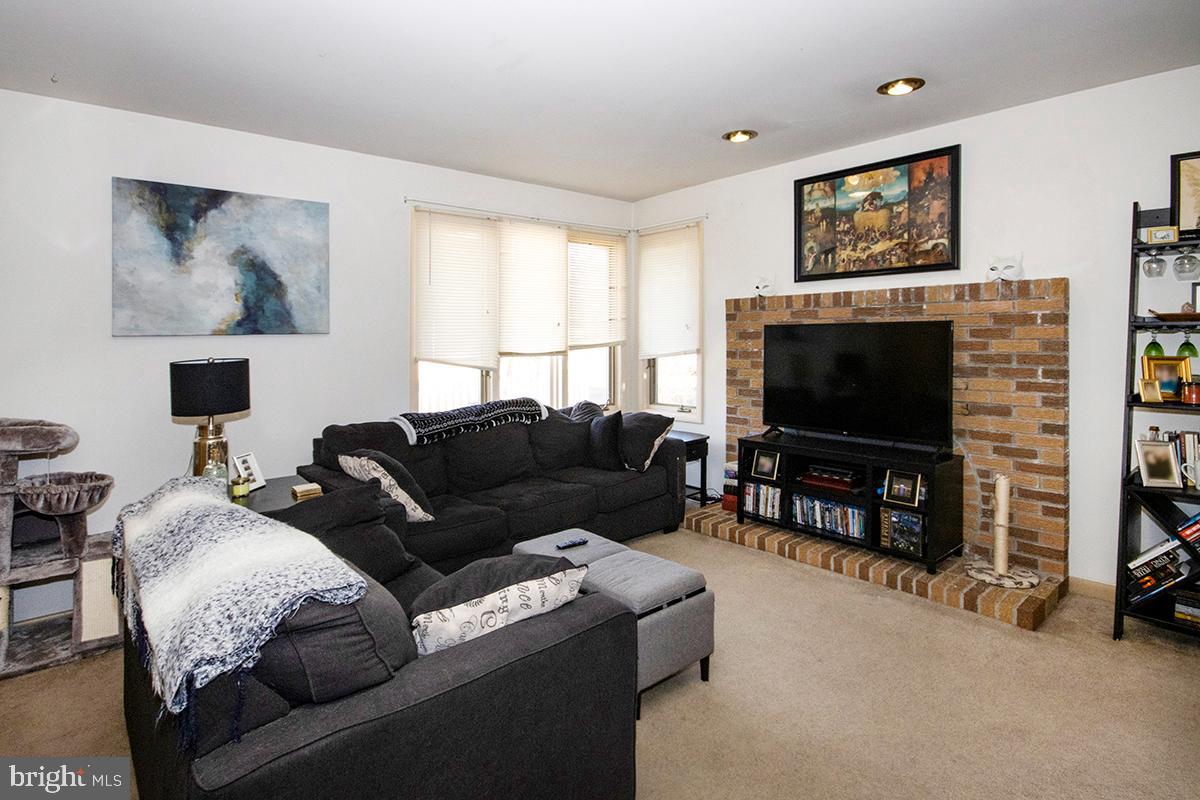 476 West Oak Road Vineland, NJ 08360 - Photo 8 of 51 Fireplace Behind TV