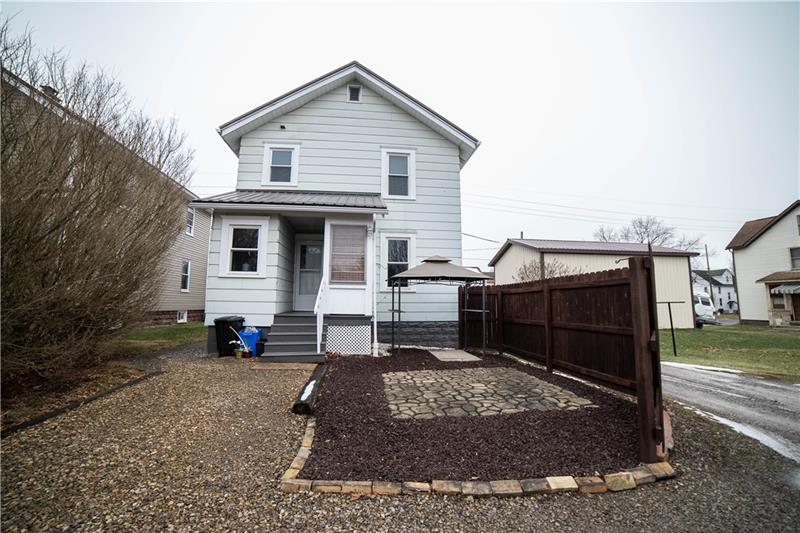 681 Maple Street Indiana, PA 15701 - Photo 4 of 25 Gallery Image 4