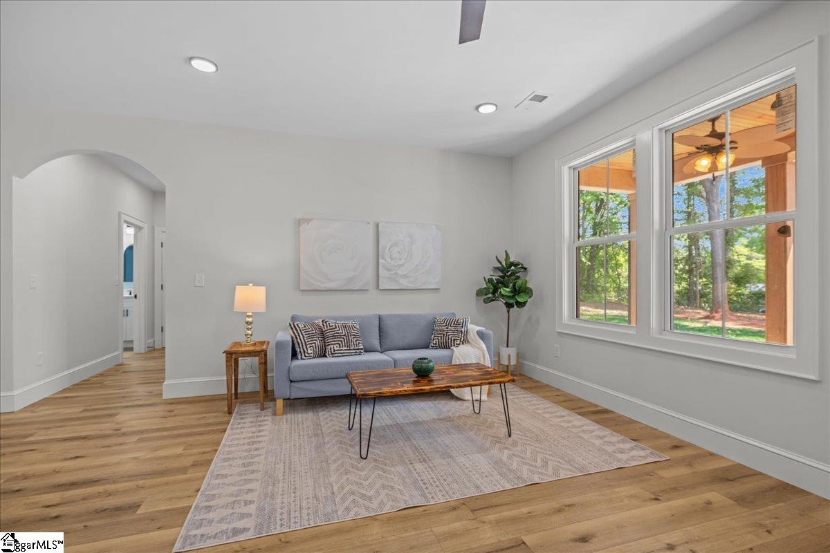 152 Duncan Chapel Road Greenville, SC 29617 - Photo 3 of 20 Gallery Image 3