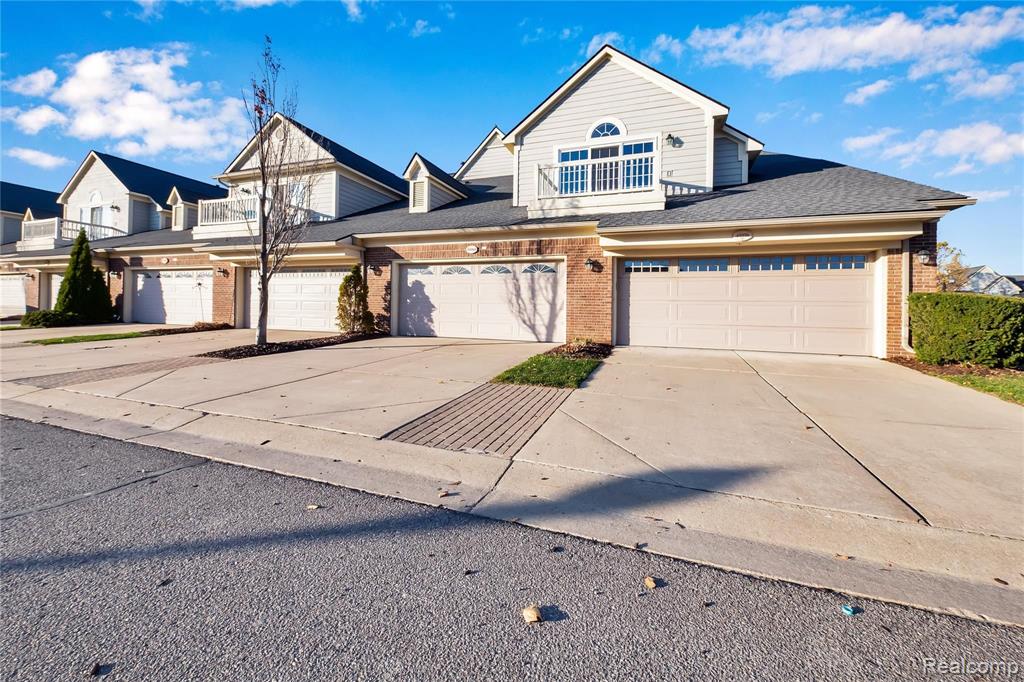 45562 South Stonewood Road, Unit 165 Canton, MI 48187 - Photo 5 of 30
