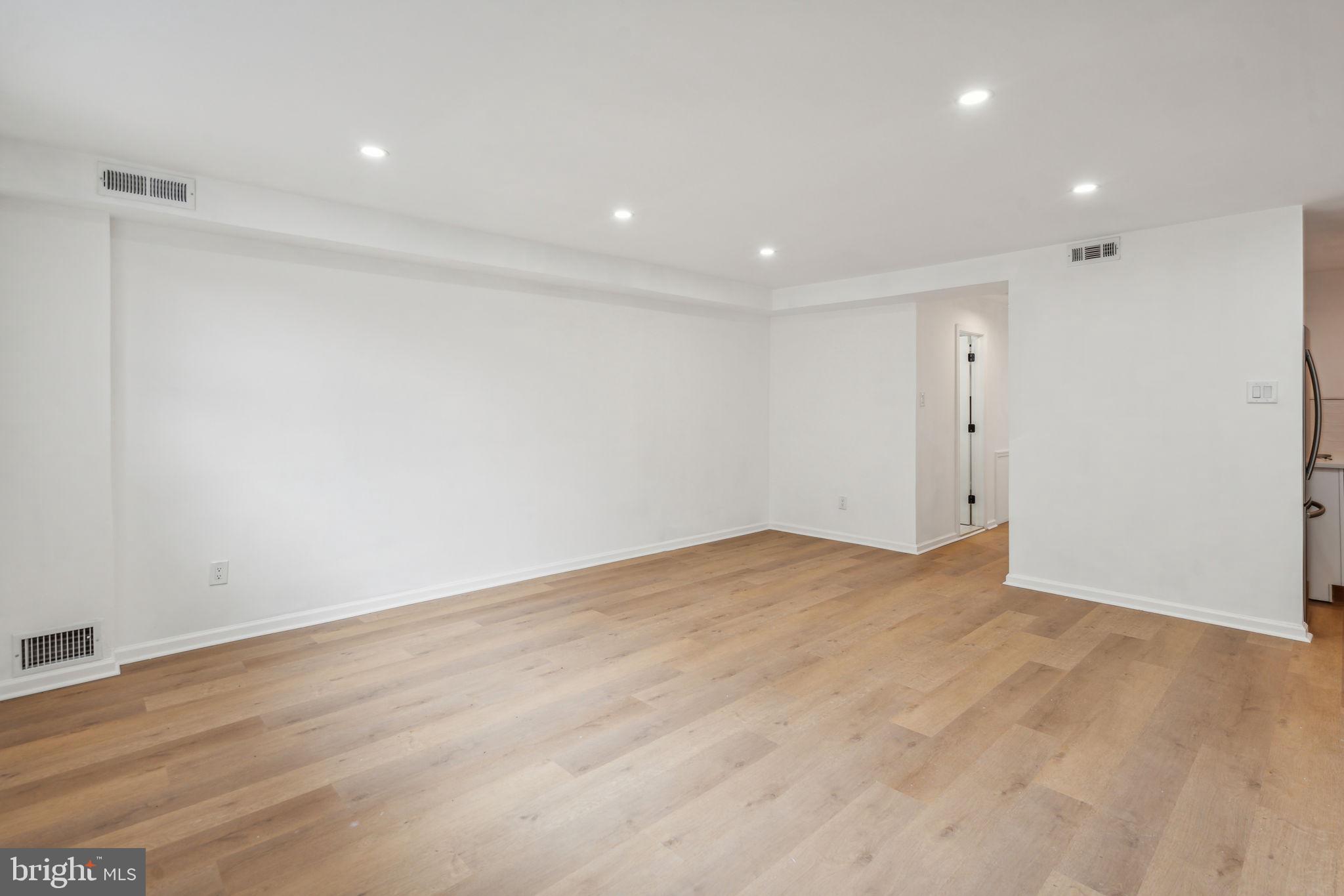 6901 Valley Avenue, Unit D1 Philadelphia, PA 19128 - Photo 3 of 19 a view of empty room