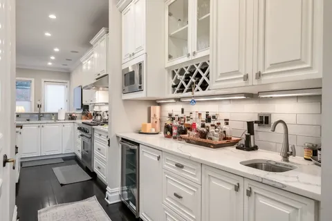 $2,000,000 | 1633 North Wolcott Avenue, Chicago, IL 60622