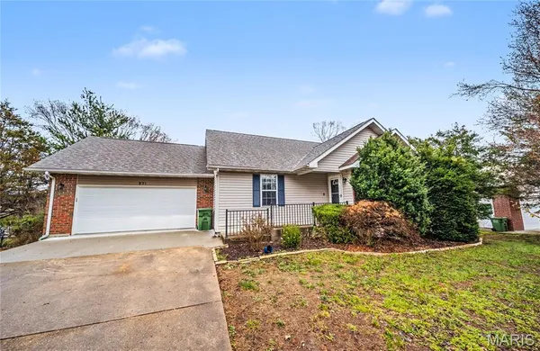$349,000 | 821 Cambridge Drive, Rolla, MO 65401