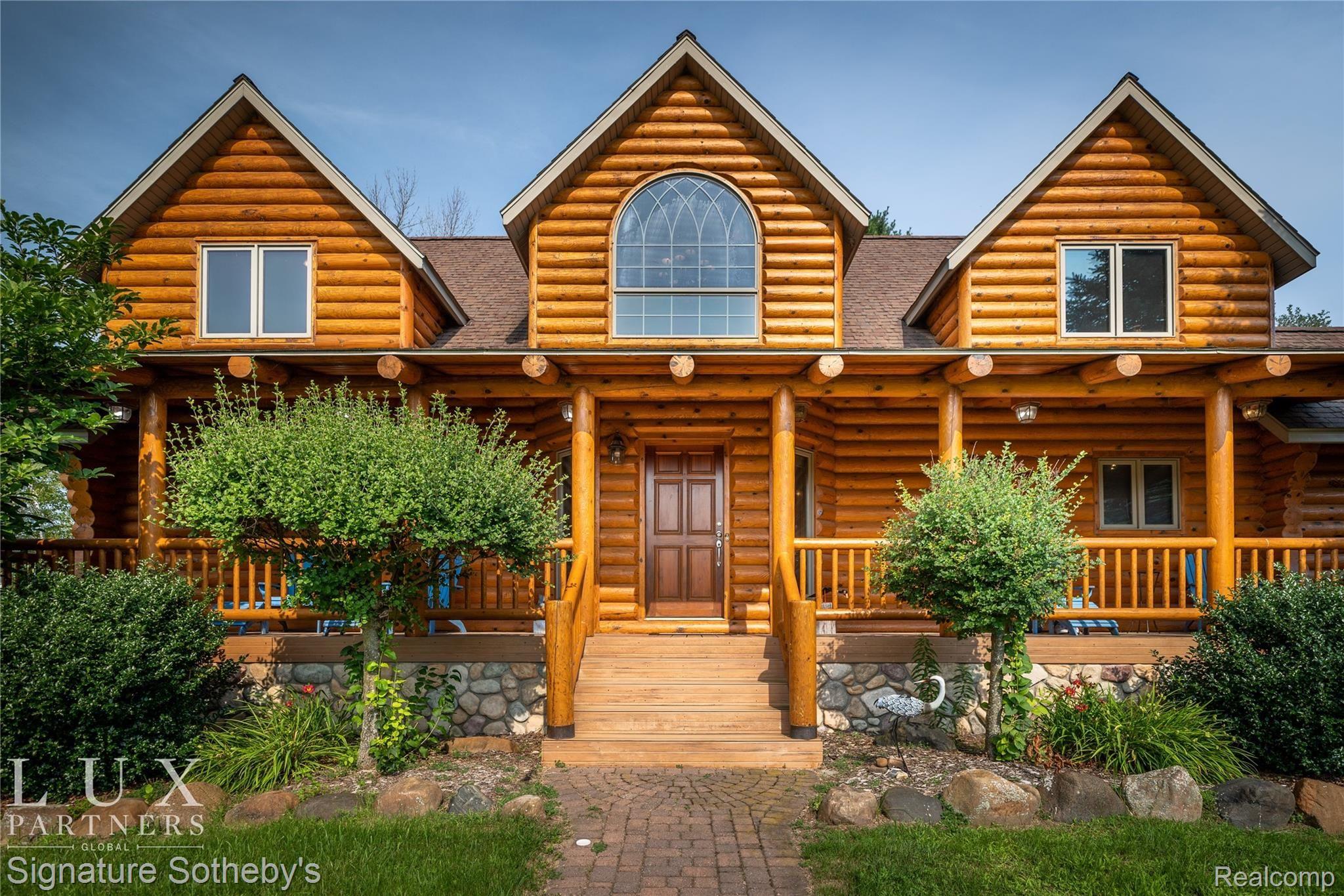 3725 South Lake Shore Road Harbor Beach, MI 48441 - Photo 3 of 29 21.jpg
