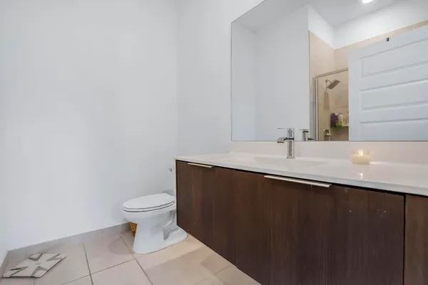 $419,000 | 8015 Northwest 104th Avenue, Unit 6, Doral, FL 33178