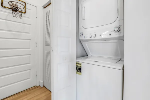 $419,000 | 8015 Northwest 104th Avenue, Unit 6, Doral, FL 33178