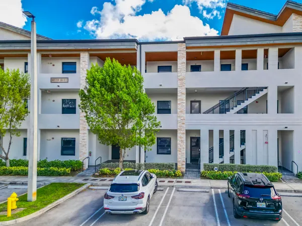 $419,000 | 8015 Northwest 104th Avenue, Unit 6, Doral, FL 33178