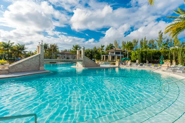 $419,000 | 8015 Northwest 104th Avenue, Unit 6, Doral, FL 33178