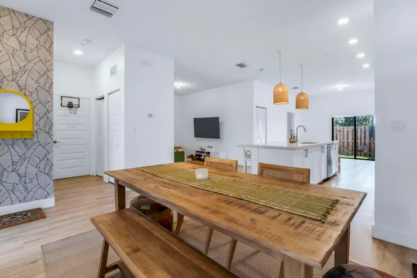 $419,000 | 8015 Northwest 104th Avenue, Unit 6, Doral, FL 33178