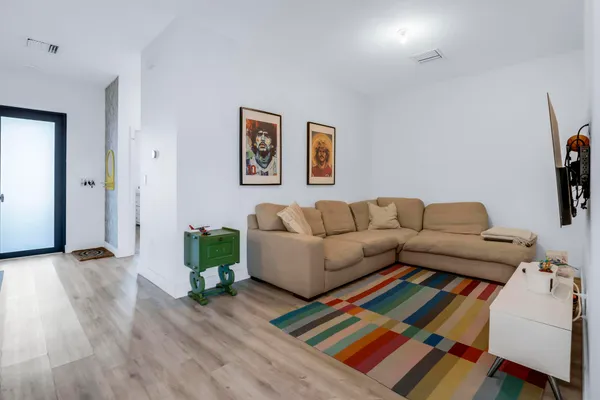 $419,000 | 8015 Northwest 104th Avenue, Unit 6, Doral, FL 33178