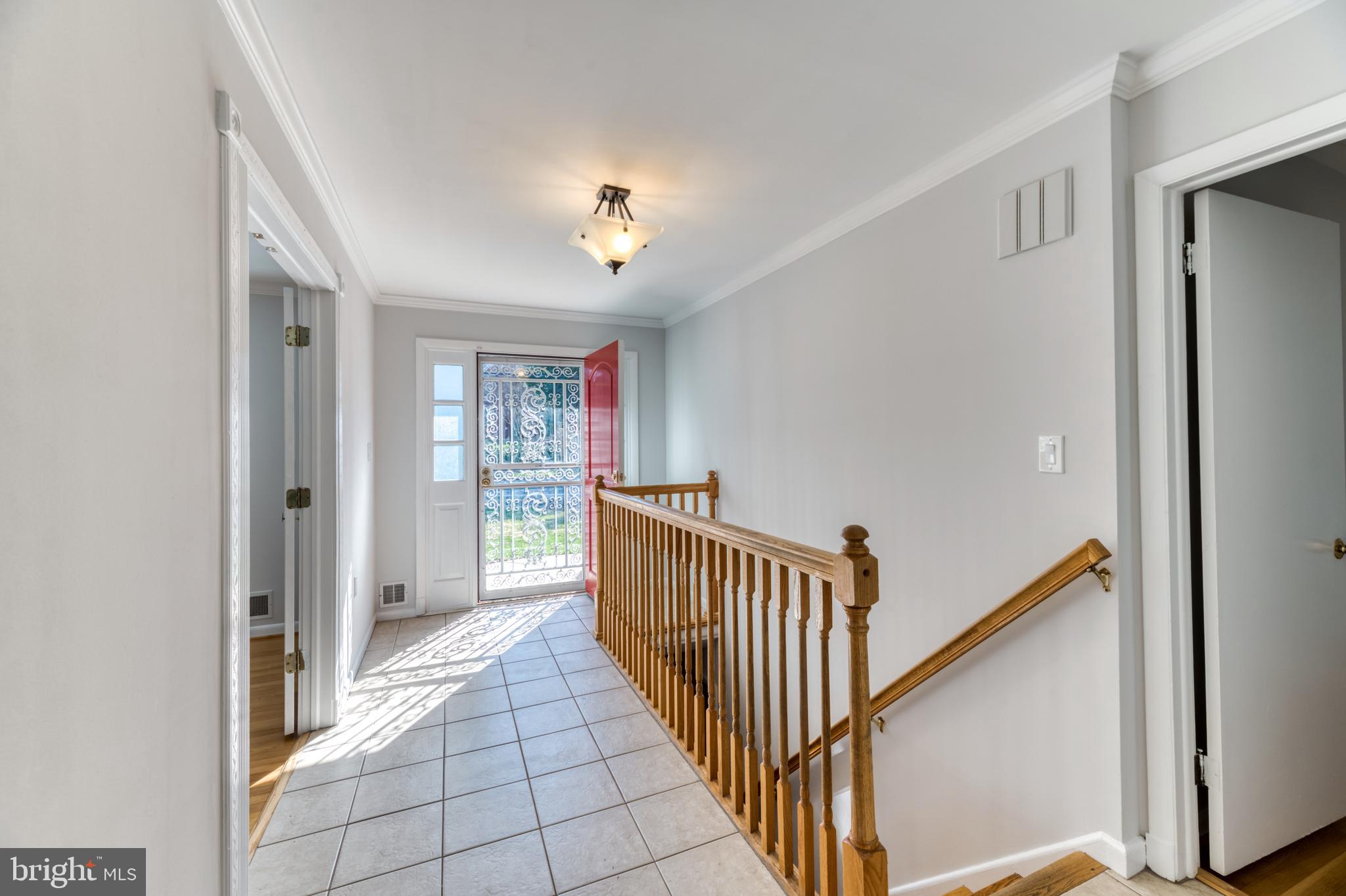 6414 Old Chesterbrook Road McLean, VA 22101 - Photo 2 of 29 Gallery Image 2
