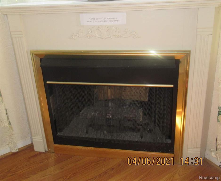 27421 Bell Road New Boston, MI 48164 - Photo 17 of 40