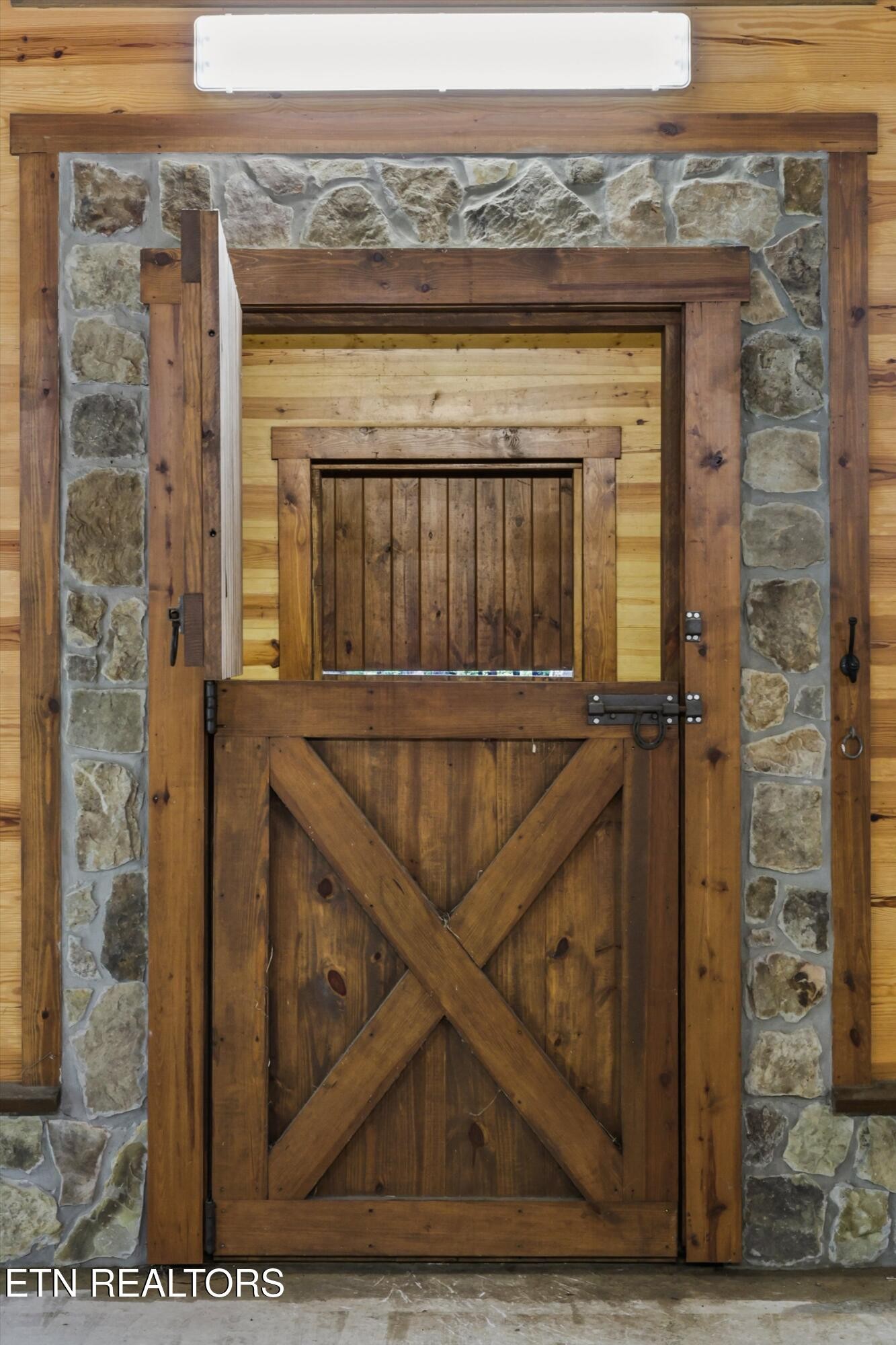 993 Red Rock Road Oneida, TN 37841 - Photo 49 of 58 Gallery Image 49