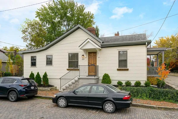 $2,975 | 131 Lansing Street, Columbus, OH 43206