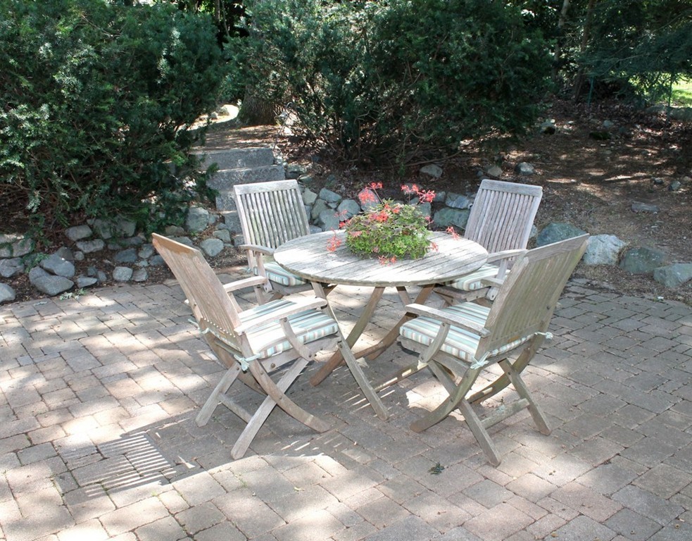 31 Circle Road Lexington, MA 02420 - Photo 19 of 25