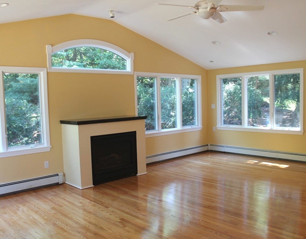 31 Circle Road Lexington, MA 02420 - Photo 5 of 25