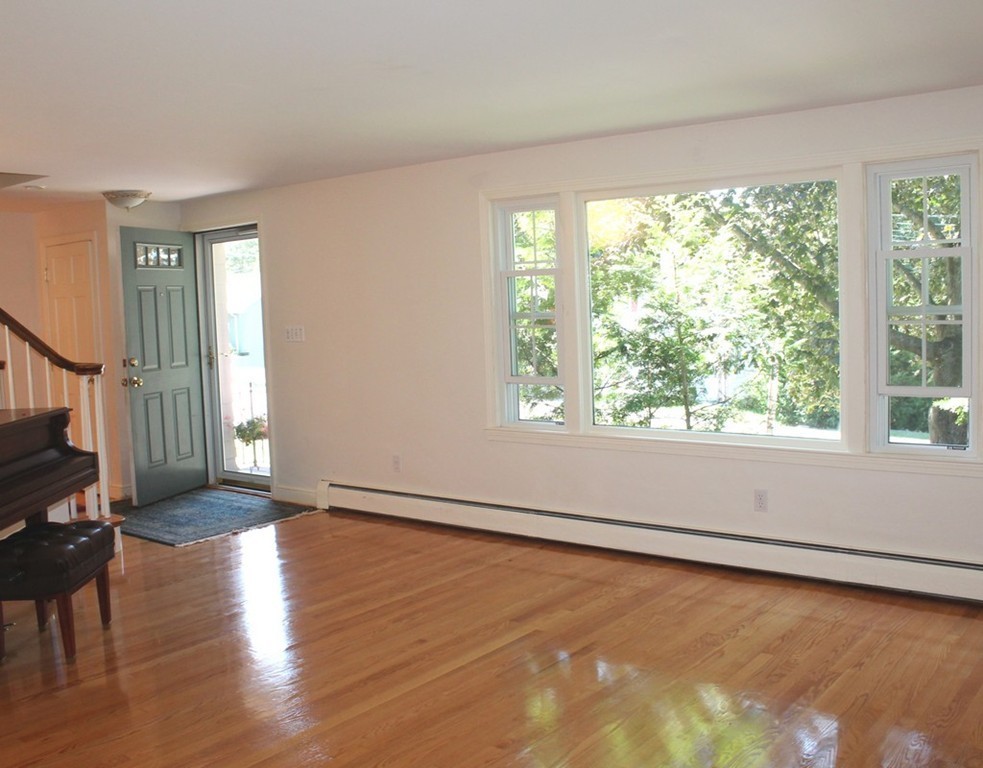 31 Circle Road Lexington, MA 02420 - Photo 9 of 25