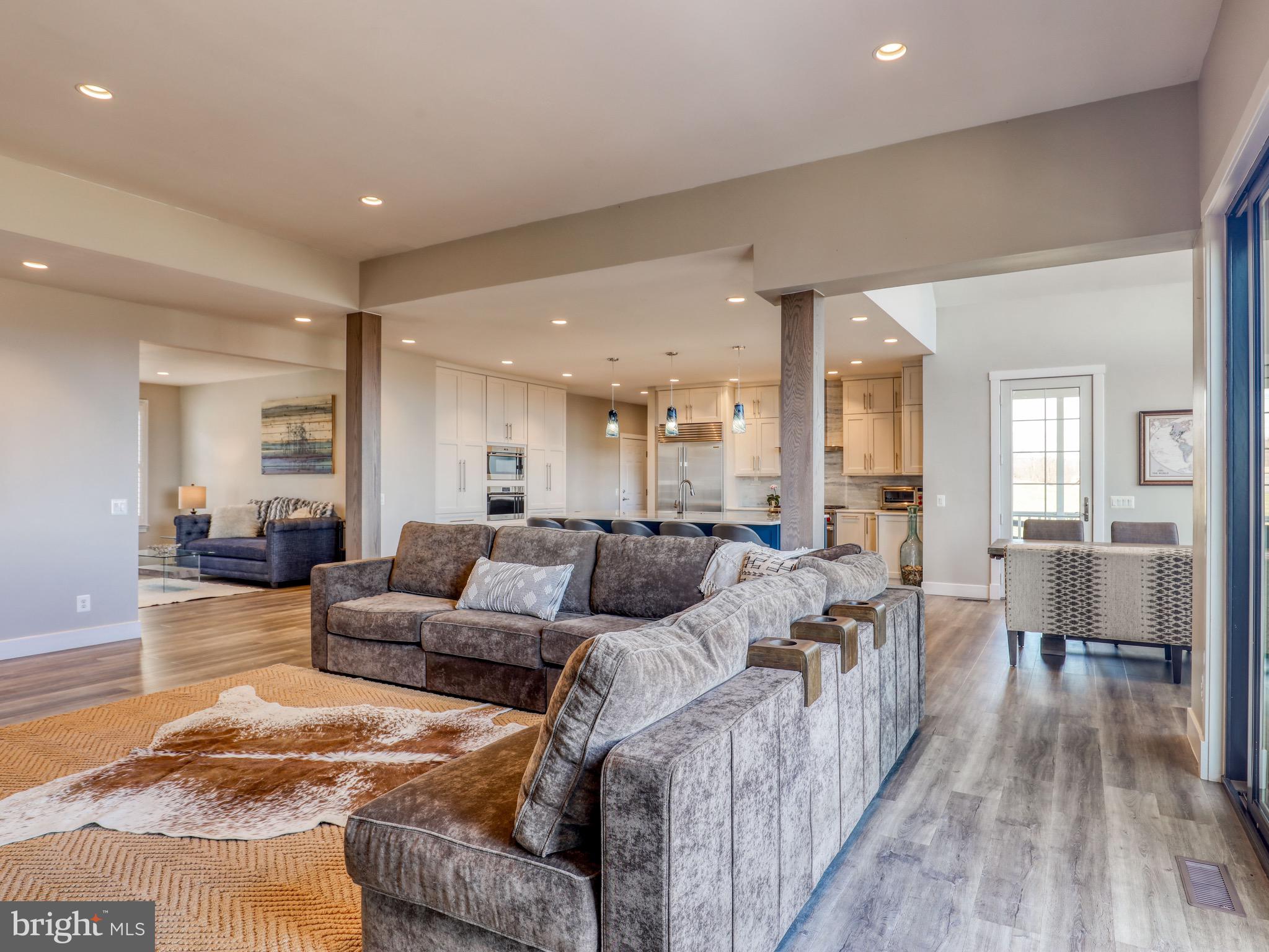 35059 Sunny Ridge Road Round Hill, VA 20141 - Photo 19 of 78 Family Room