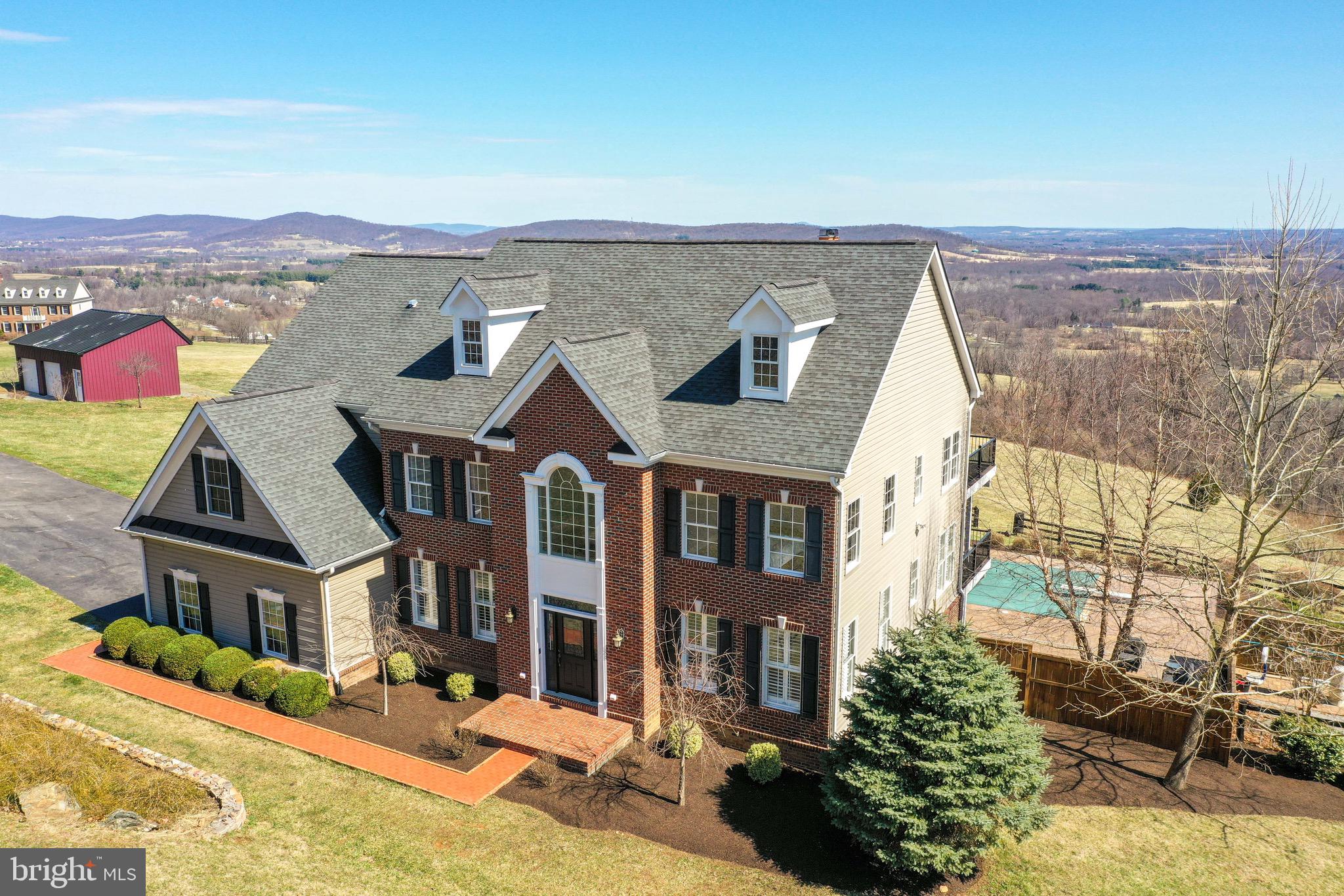 35059 Sunny Ridge Road Round Hill, VA 20141 - Photo 51 of 78 Front elevation