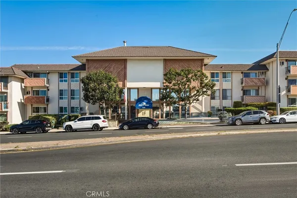 $345,000 | 5585 Pacific Coast Highway, Unit 361, Long Beach, CA 90804