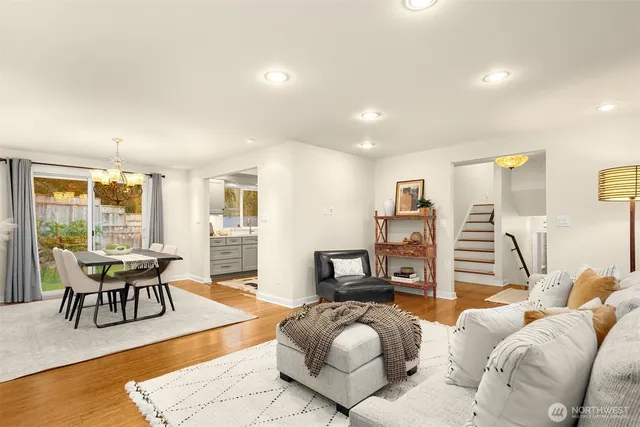 $985,000 | 3410 Northeast 202nd Street, Lake Forest Park, WA 98155