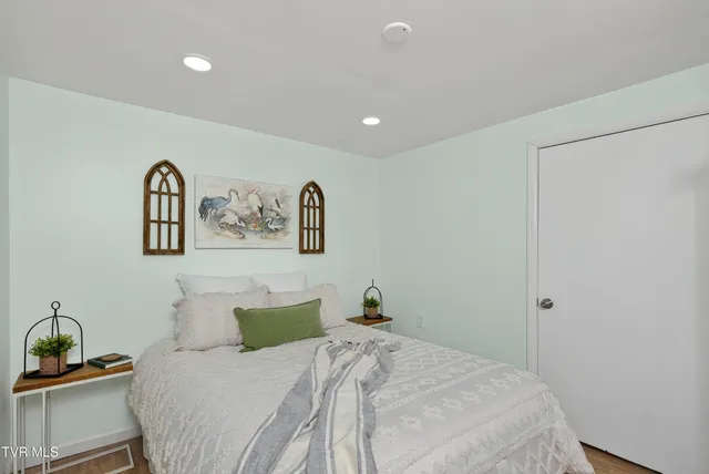 $295,000 | 21468 Mandalay Lane, Abingdon, VA 24211