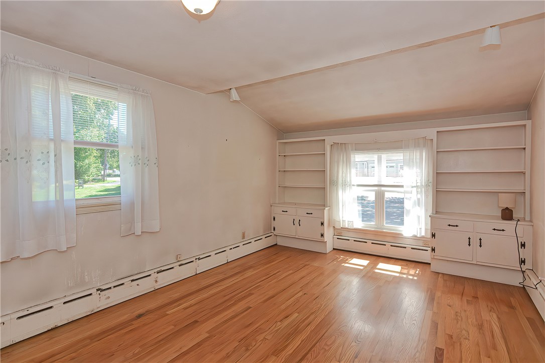 194 Schoolhouse Road Warren, RI 02885 - Photo 18 of 36 Gallery Image 18