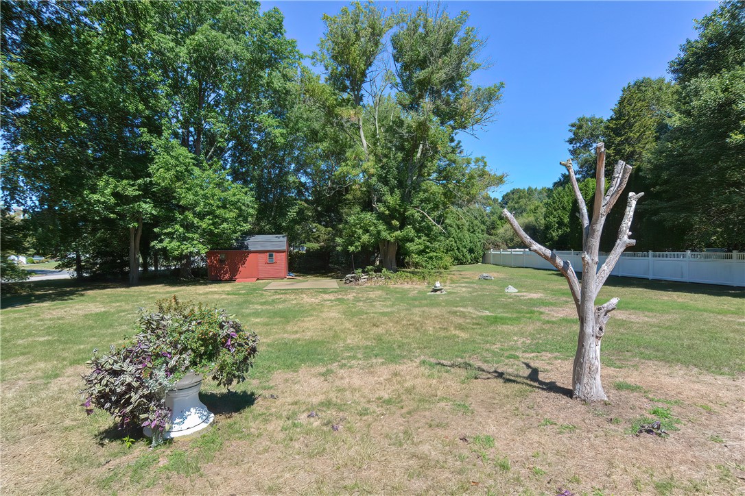 194 Schoolhouse Road Warren, RI 02885 - Photo 26 of 36 Gallery Image 26
