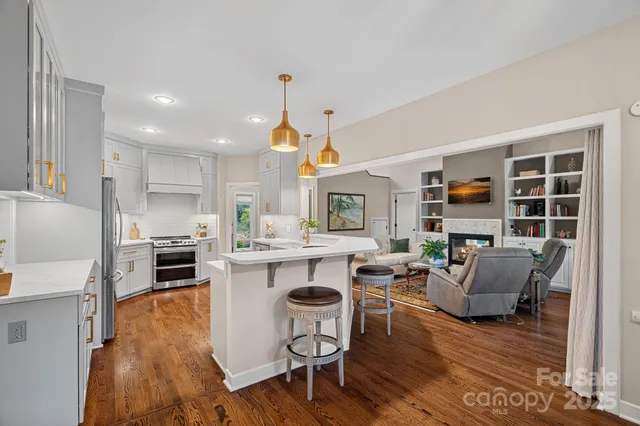 $898,999 | 176 Yadkin Falls, New London, NC 28127