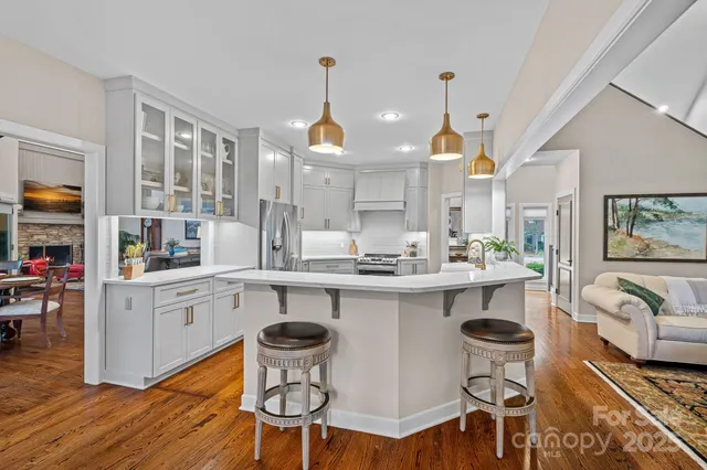 $898,999 | 176 Yadkin Falls, New London, NC 28127