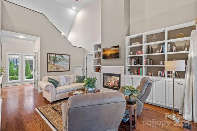 $898,999 | 176 Yadkin Falls, New London, NC 28127