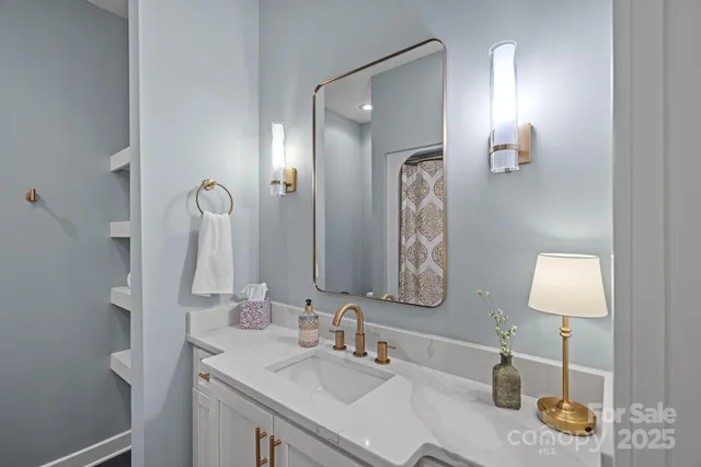 $898,999 | 176 Yadkin Falls, New London, NC 28127