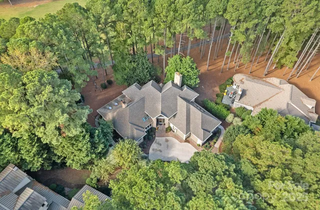 $898,999 | 176 Yadkin Falls, New London, NC 28127